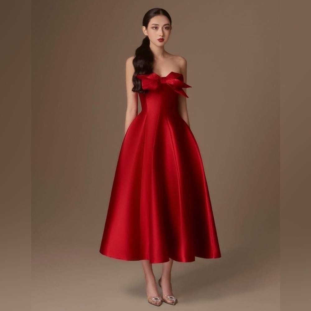 Elegant luxury designer evening dress NWT S/M